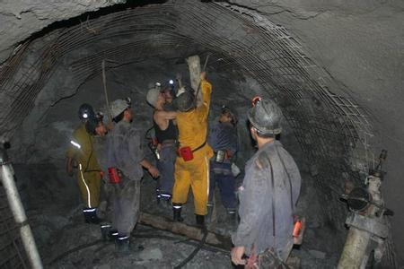 黄流镇工程爆破中的危险因素分析以及应对工程爆破危险的措施