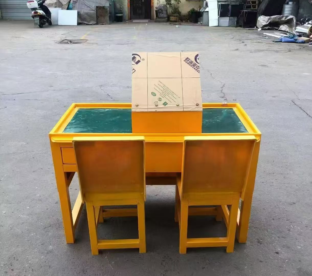 黄流镇防静电导通桌井下煤矿火工品发放桌：危险品流转的安全守护者